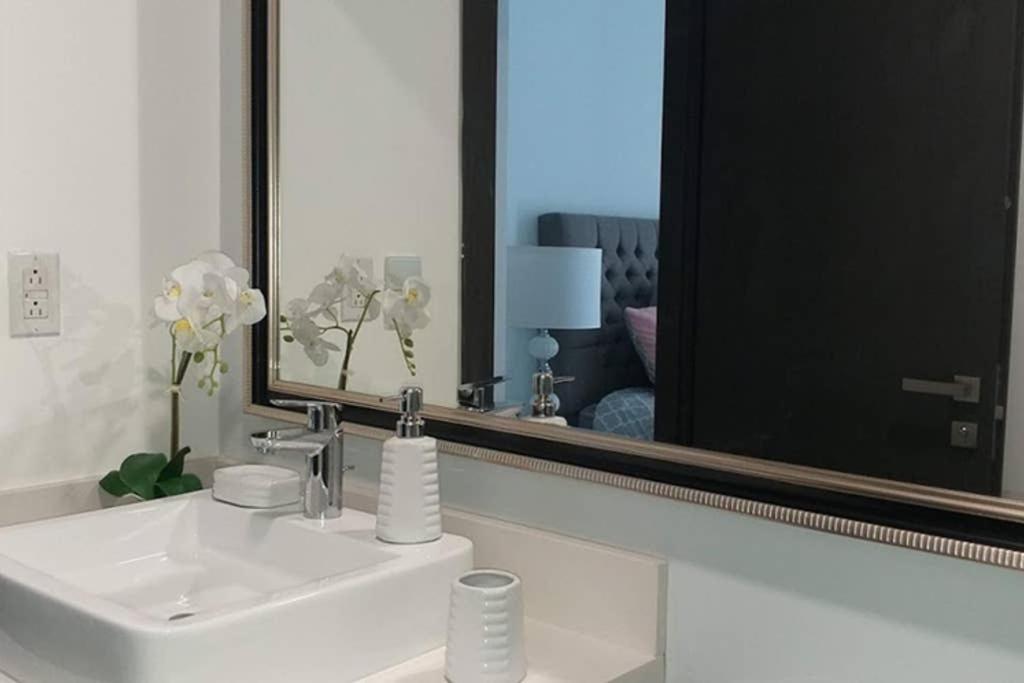 Moderno Y Acogedor Condominio En Zona Exclusiva サン・ペドロ・スーラ エクステリア 写真