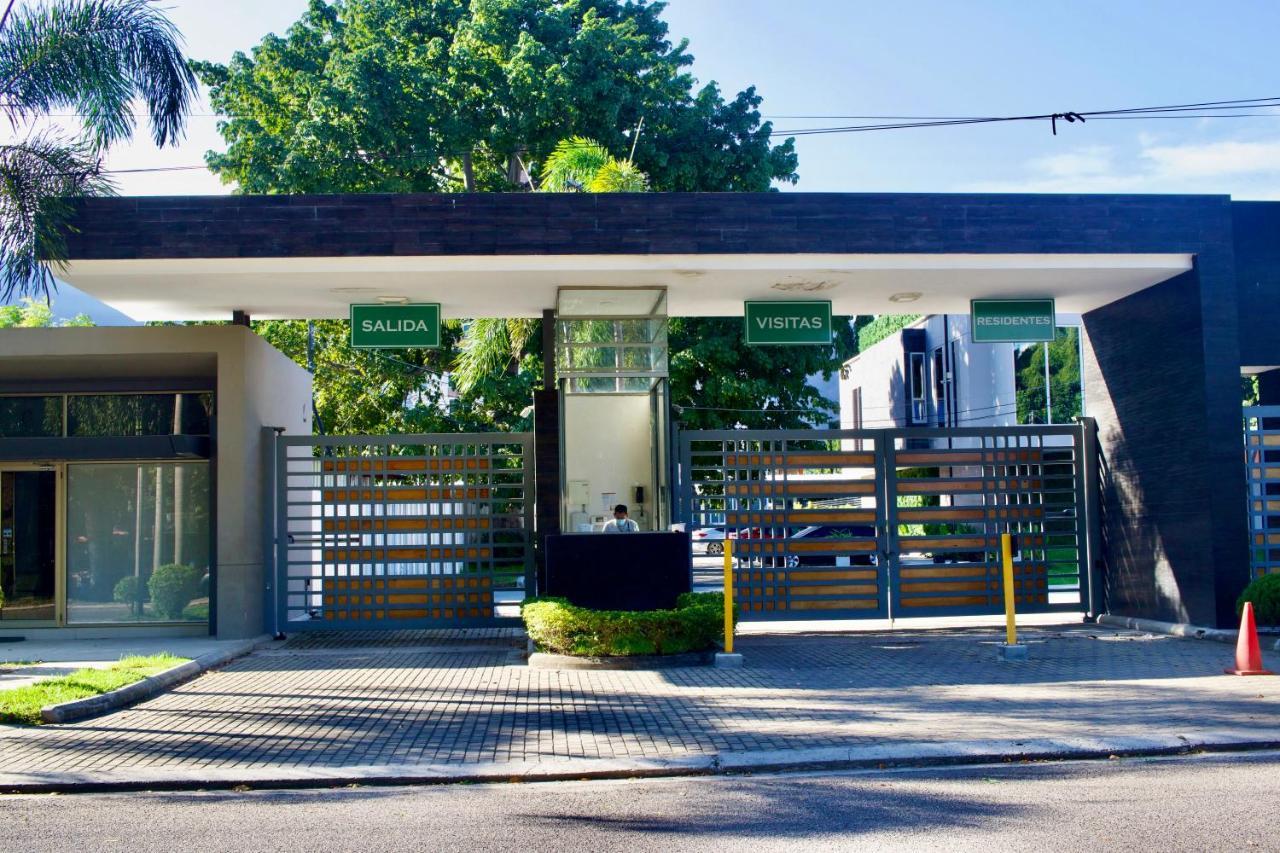 Moderno Y Acogedor Condominio En Zona Exclusiva サン・ペドロ・スーラ エクステリア 写真