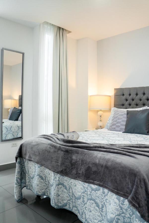 Moderno Y Acogedor Condominio En Zona Exclusiva サン・ペドロ・スーラ エクステリア 写真